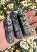 Load image into Gallery viewer, Spiderweb Jasper Point
