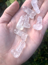 Load image into Gallery viewer, Clear Quartz Wiener
